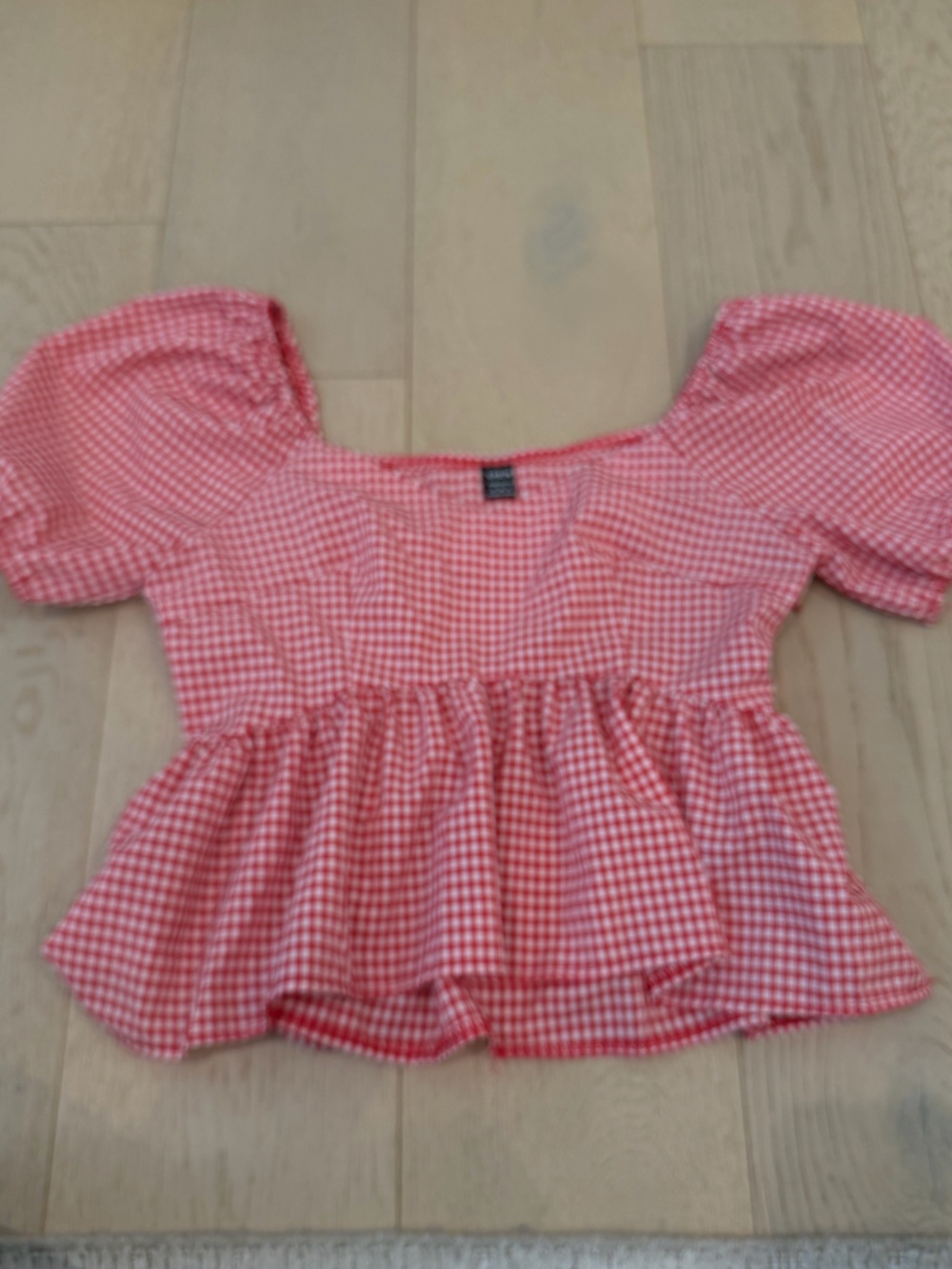 SHEIN Red and White Gingham Puff Sleeve Top - Picture 2 of 3